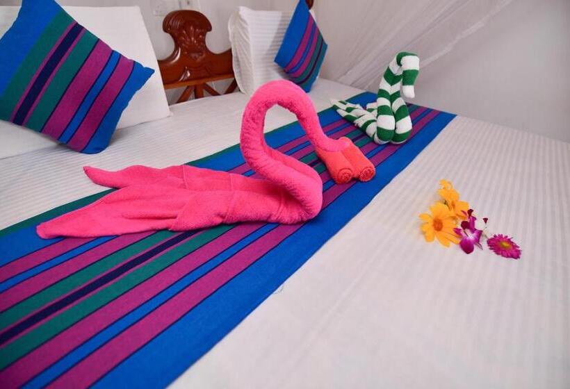 חדר סטנדרט נוף לים, Peacock