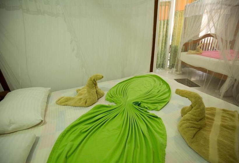 חדר סטנדרט נוף לים, Peacock