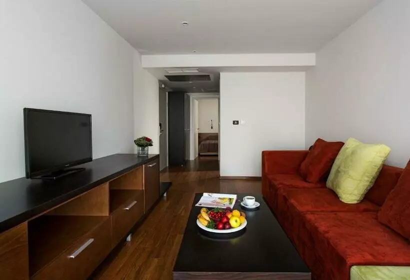 سوییت جونیور, Romantique Plaza Dojran
