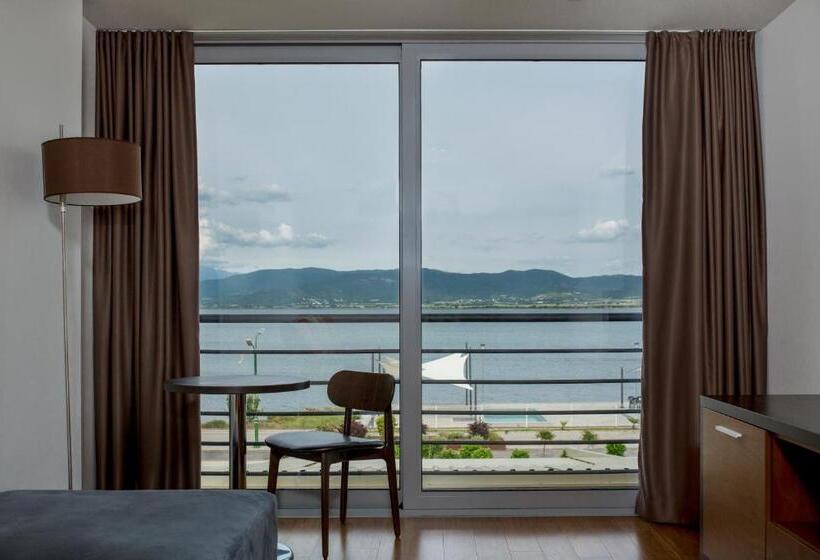 سوییت جونیور, Romantique Plaza Dojran