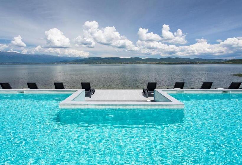 اتاق استاندارد سه نفره, Romantique Plaza Dojran