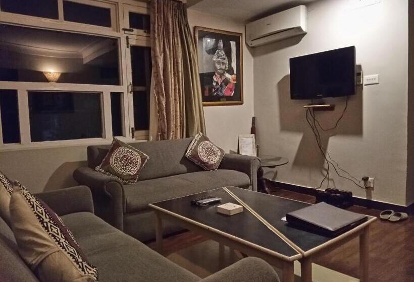 آپارتمان 2 خوابه, Shaligram Hotel & Spa