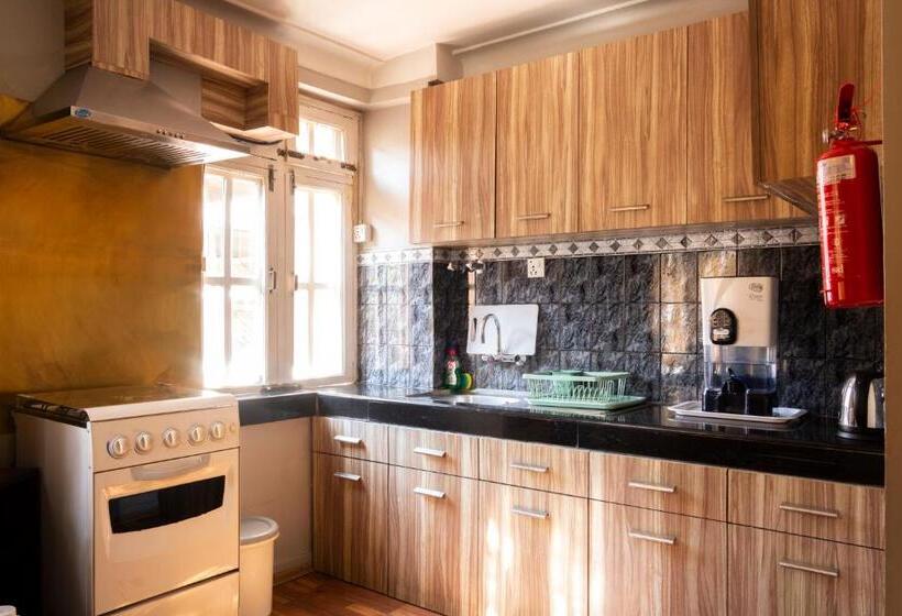 سوئیت 2 خوابه, Shaligram Hotel & Spa