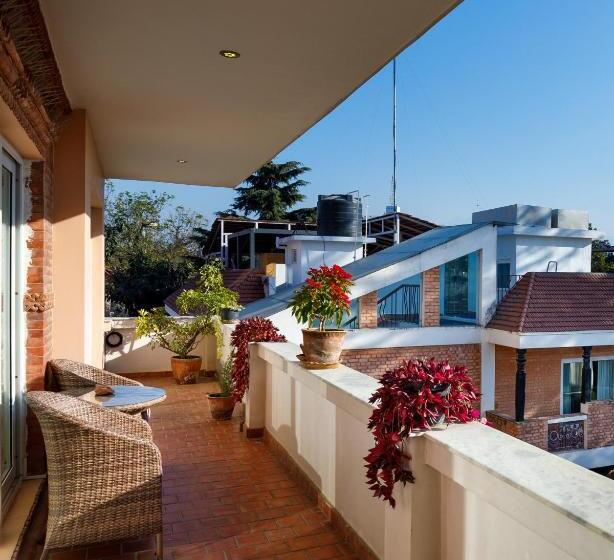 آپارتمان 2 خوابه, Shaligram Hotel & Spa