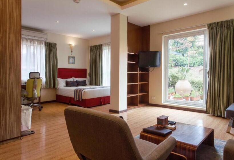 آپارتمان 2 خوابه, Shaligram Hotel & Spa