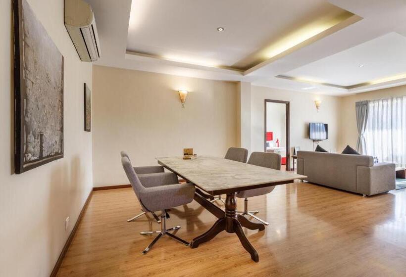 آپارتمان 2 خوابه, Shaligram Hotel & Spa
