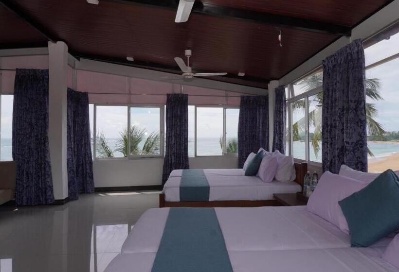 غرفة عائلية مطلّة علي البحر, Surf Una Beach