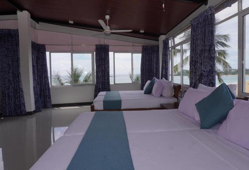 غرفة عائلية مطلّة علي البحر, Surf Una Beach