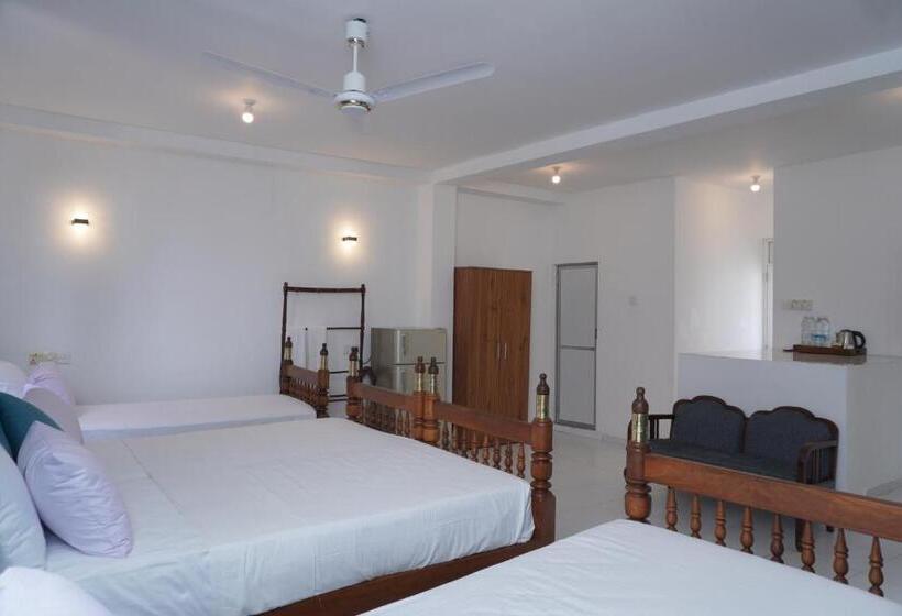 غرفة عائلية مطلّة علي البحر, Surf Una Beach