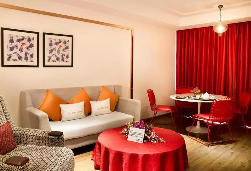 スイート, Zone By The Park , Bani Park Jaipur