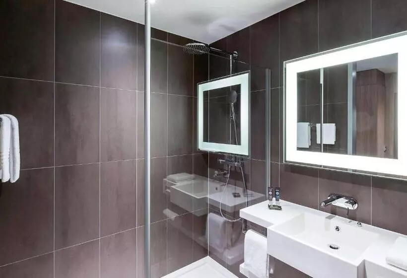ダブルベッドスタンダードルーム, Novotel Amsterdam Schiphol Airport
