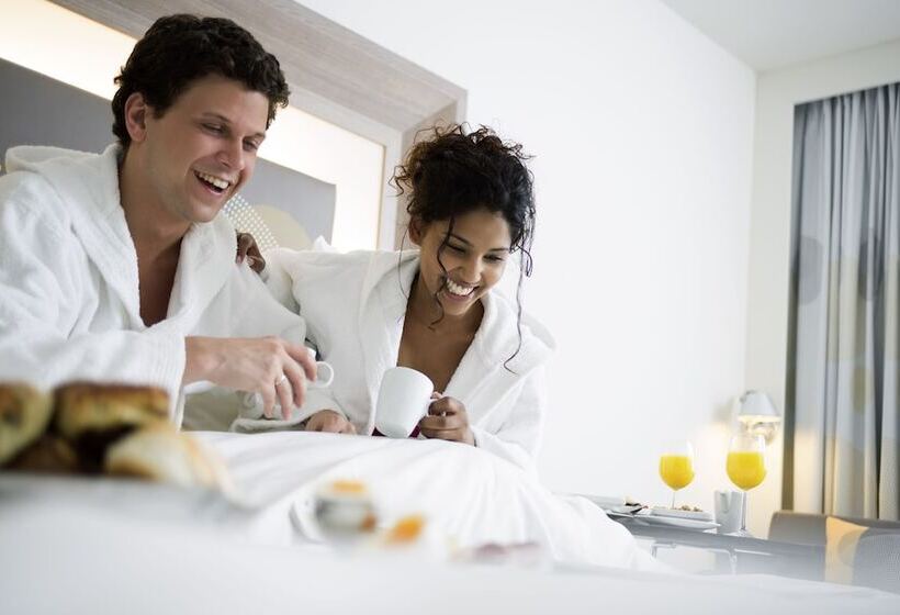 스탠다드 룸, Novotel Amsterdam Schiphol Airport