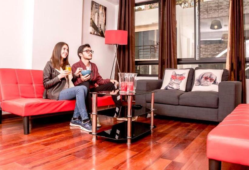 1 Szobás Apartman, & Apartments Rhd