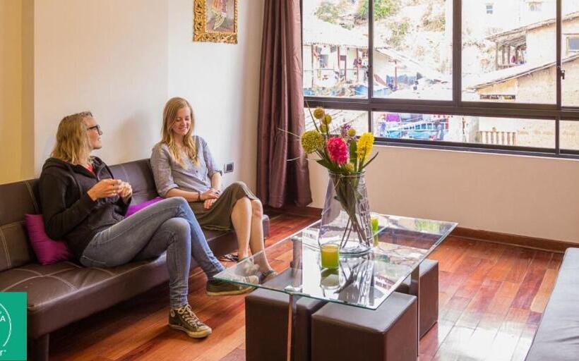 1 Szobás Apartman, & Apartments Rhd