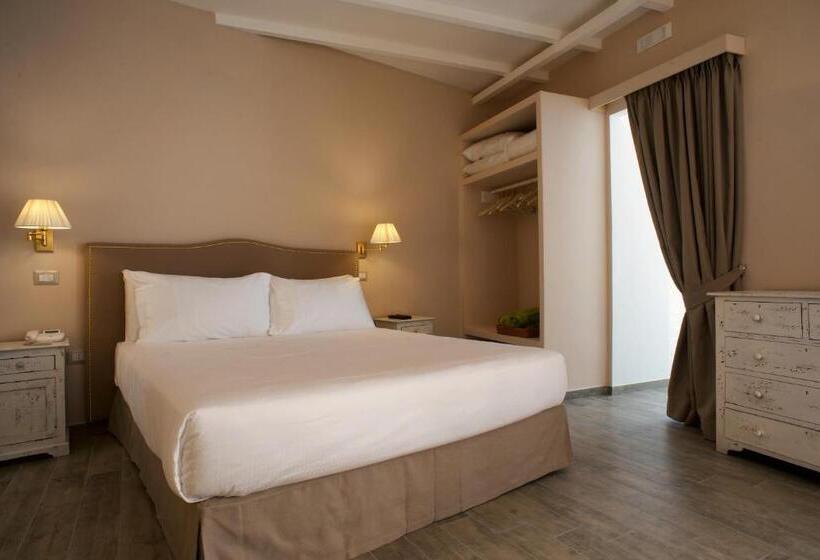 اتاق لوکس, Cas'e Charming House