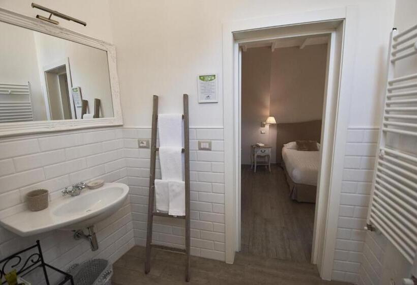 اتاق سوپریور, Cas'e Charming House