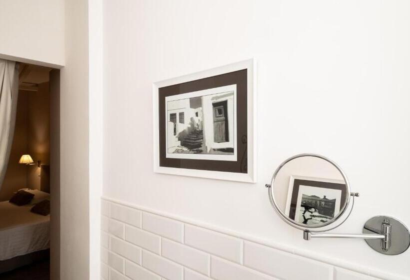 اتاق لوکس, Cas'e Charming House