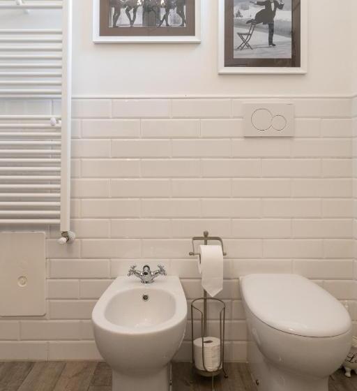 اتاق سوپریور, Cas'e Charming House