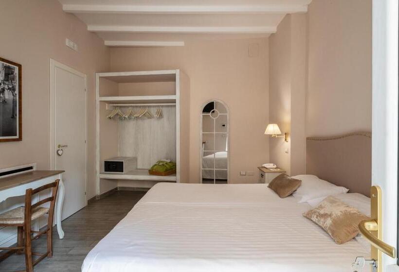 اتاق سوپریور, Cas'e Charming House