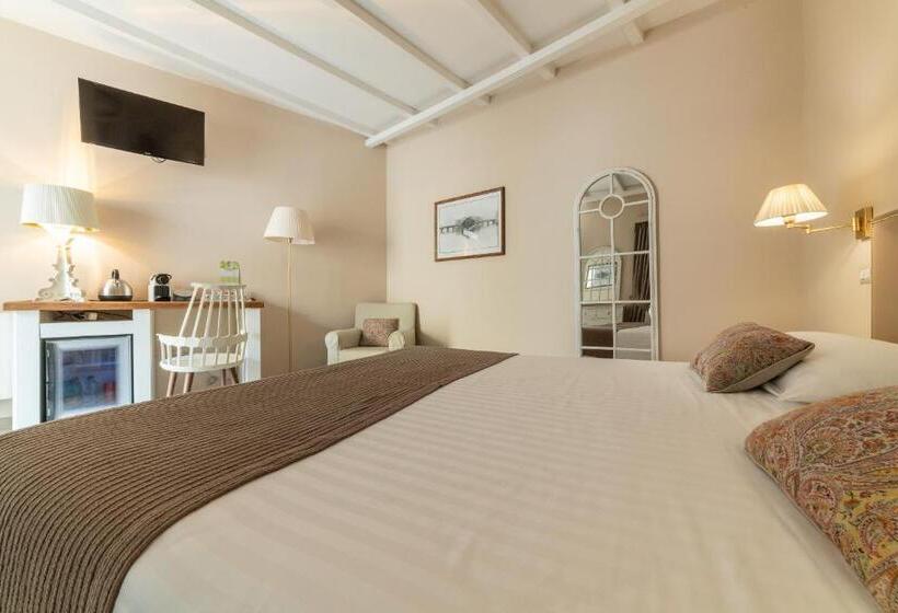 اتاق لوکس, Cas'e Charming House