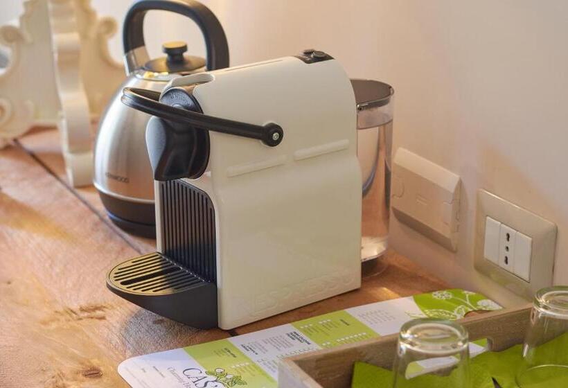 اتاق لوکس, Cas'e Charming House