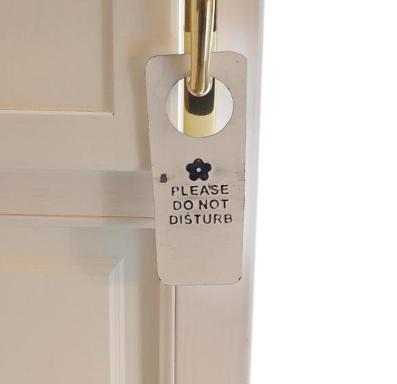 اتاق لوکس, Cas'e Charming House