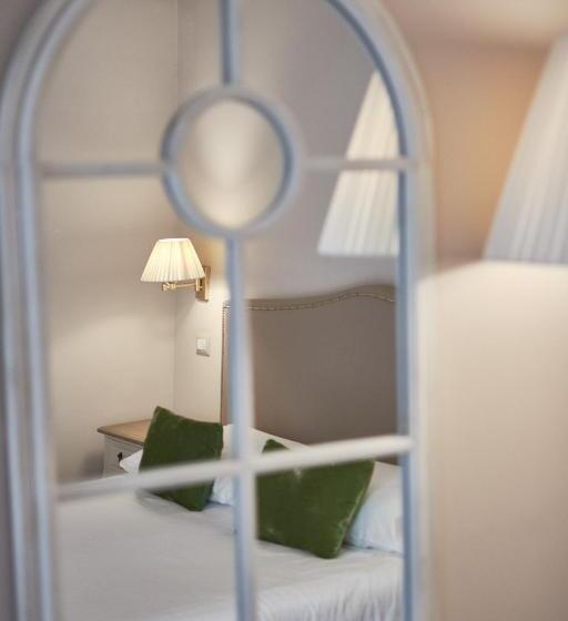 اتاق سوپریور, Cas'e Charming House