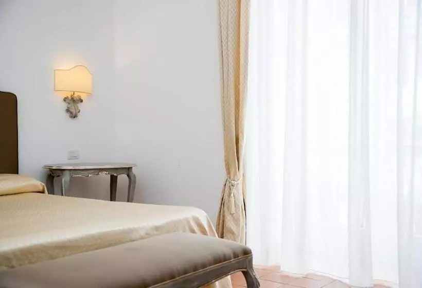 اتاق استاندارد با بالکن, Relais San Giacomo