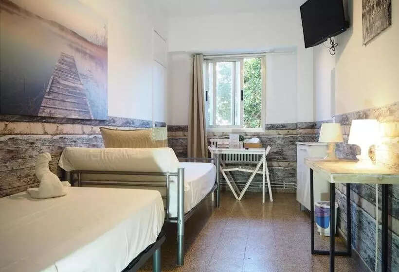 اتاق استاندارد با سرویس بهداشتی مشترک, Valencia Suits You Centro Histórico, Establecimiento Automatizado Fast Auto Check In&out, Solo Para