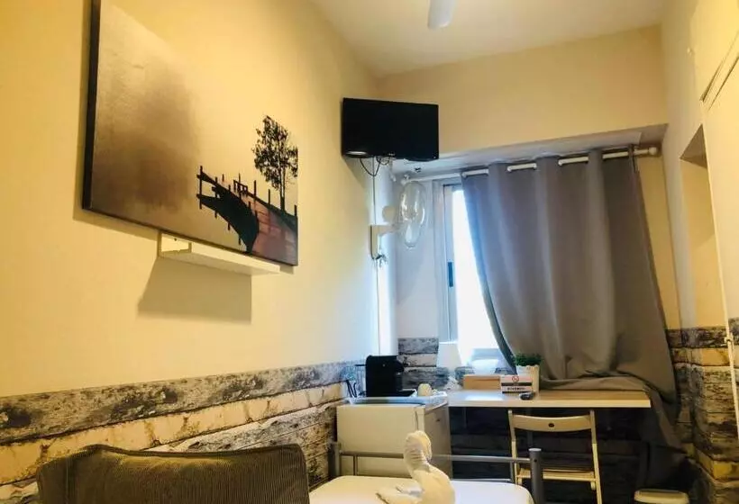 اتاق یک نفره پایه با سرویس بهداشتی مشترک, Valencia Suits You Centro Histórico, Establecimiento Automatizado Fast Auto Check In&out, Solo Para