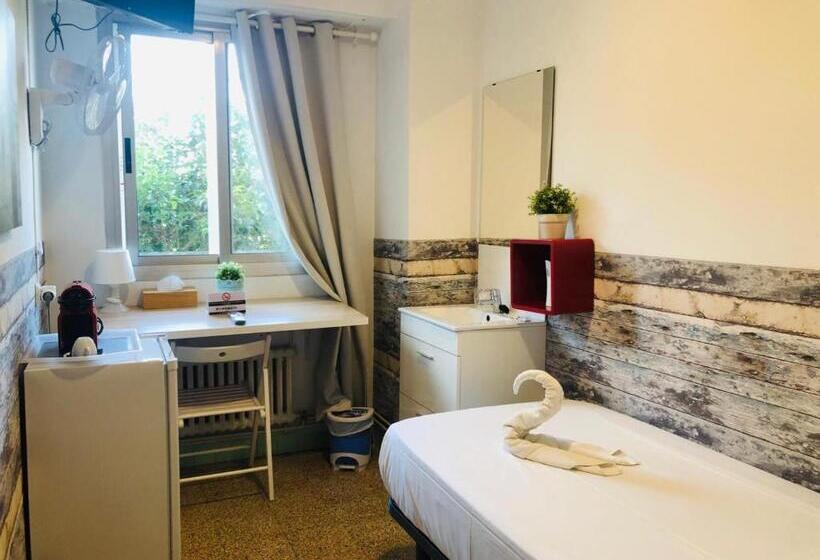 غرفة أساية فردية حمام مشترك, Valencia Suits You Centro Histórico, Establecimiento Automatizado Fast Auto Check In&out, Solo Para