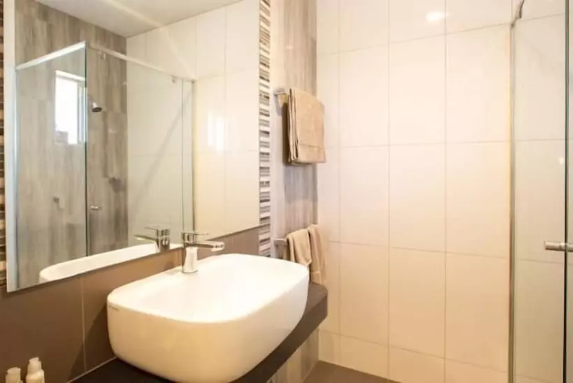 Executive-huone King-vuode, Euston Club Motel