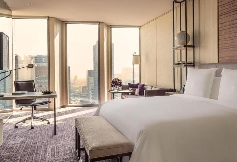 Номер Клуб Кровать Кинг, Four Seasons Hotel Seoul