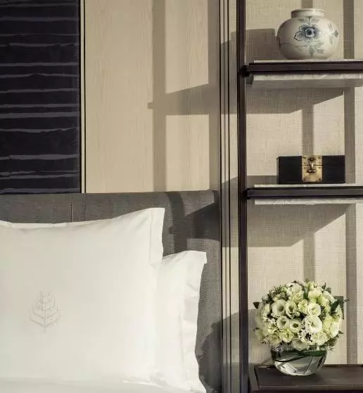 キングサイズベッドのデラックスルーム, Four Seasons Hotel Seoul