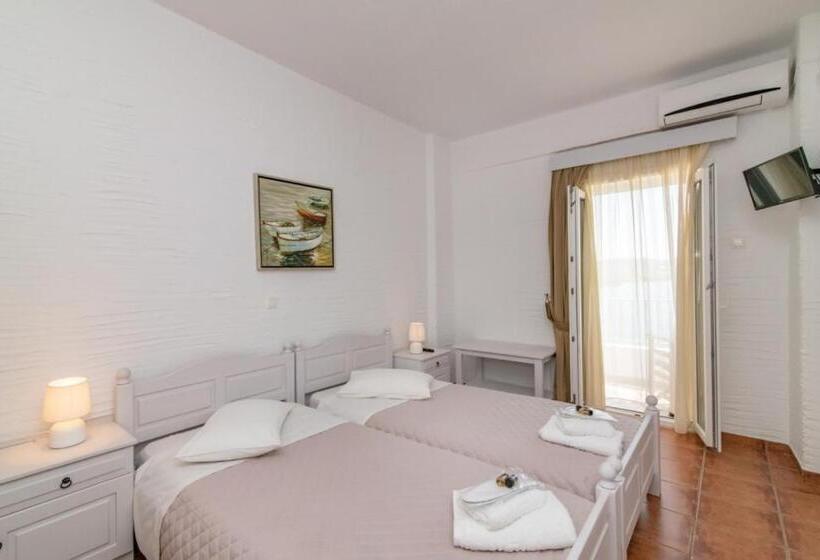 Номер Стандарт Вид на Город, Agali Bay