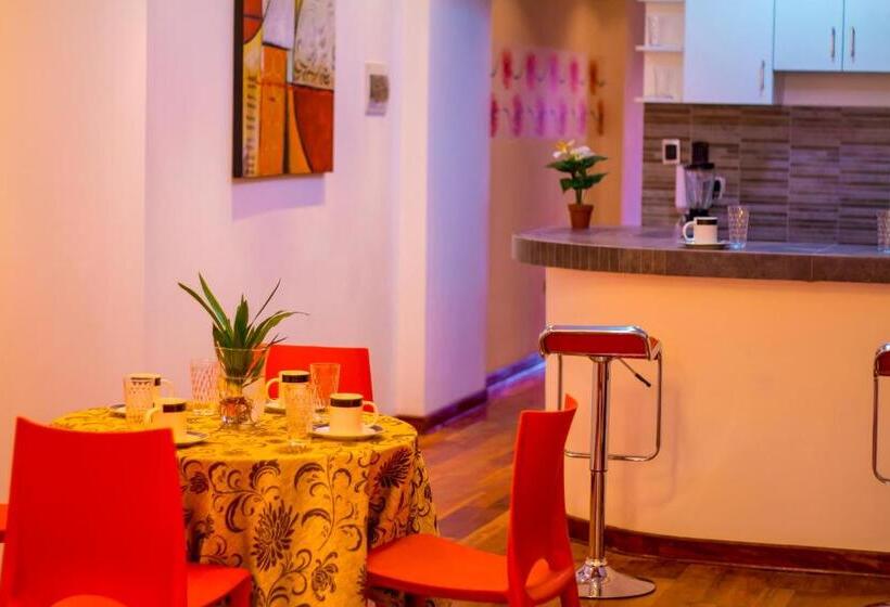 1 Szobás Apartman, & Apartments Rhd