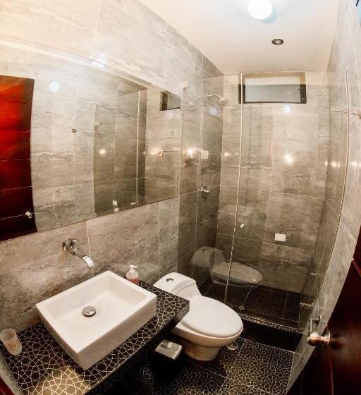 1 Szobás Tetőtéri Apartman, & Apartments Rhd