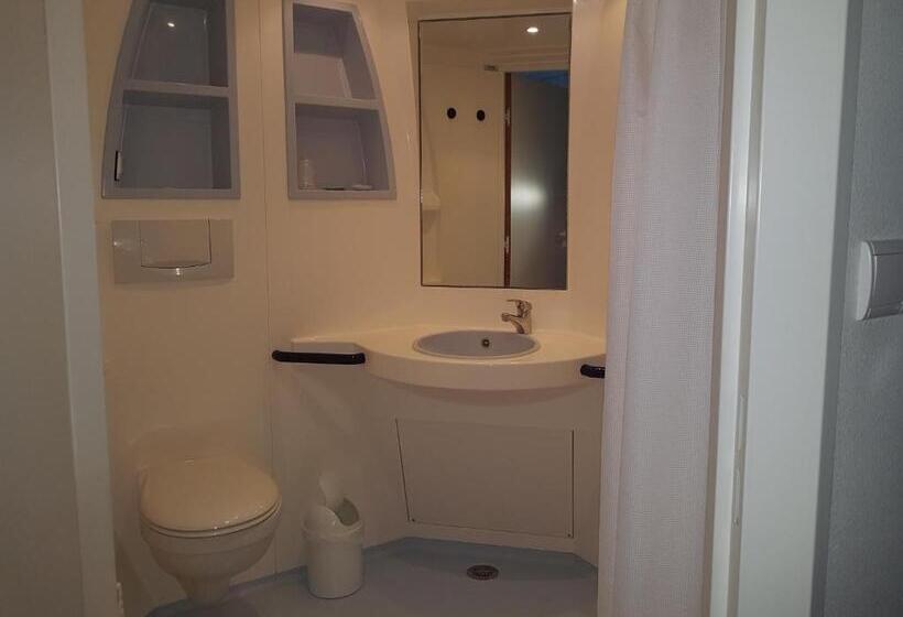 חדר סטנדרט לארבעה, Au Périgord Noir