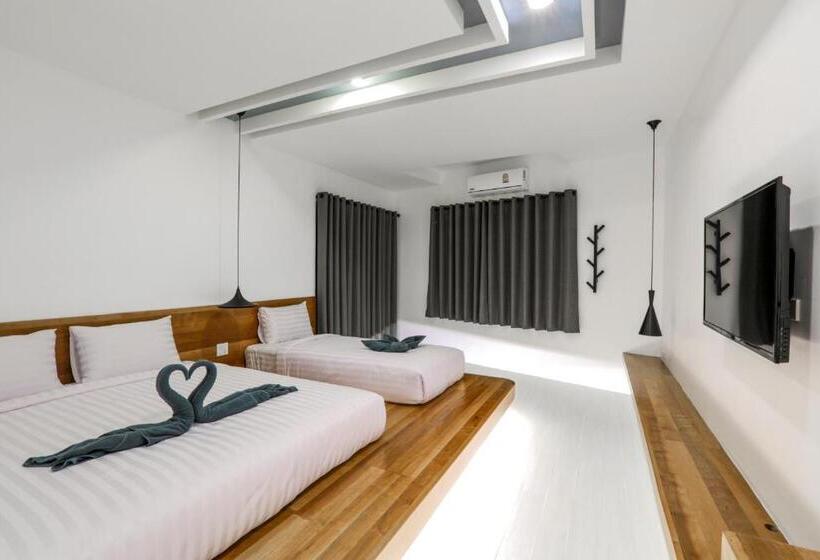 スタンダードトリプルルーム, Chaantalay