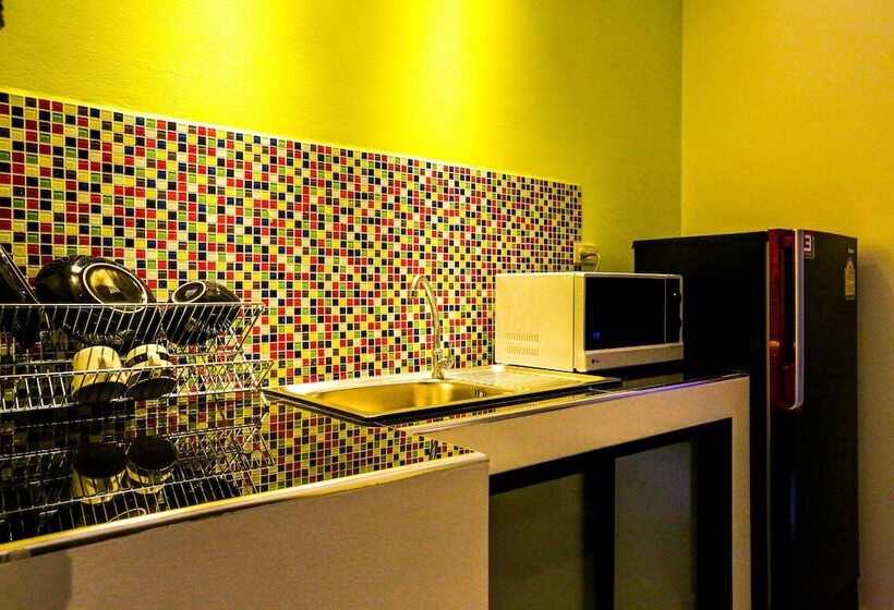 Номер Deluxe, Chaantalay