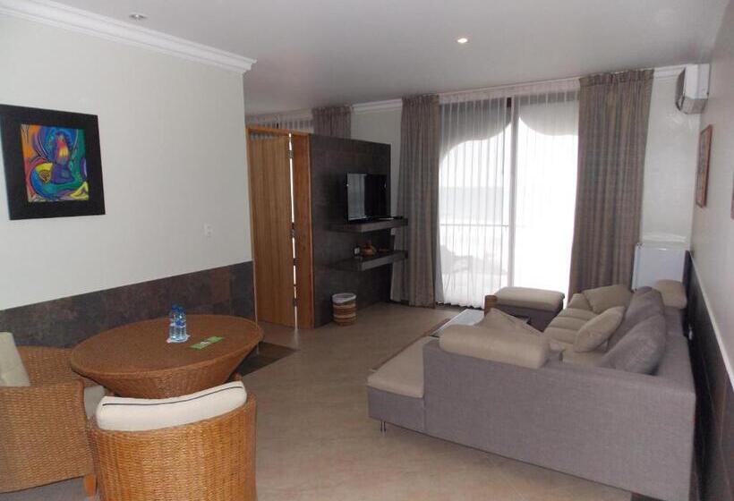 سوئیت پرزیدنت, Dharma Beach