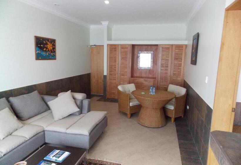 سوئیت پرزیدنت, Dharma Beach