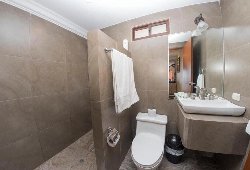 Deluxe Suite King Bed, Dharma Beach