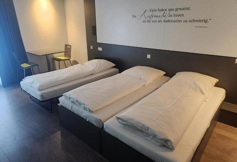 标准三人间, Economy