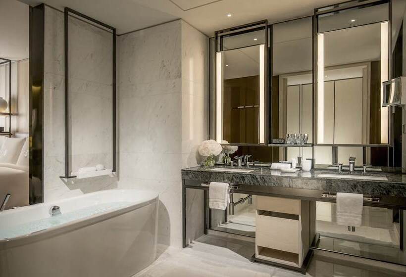 Номер Клуб, Four Seasons Hotel Seoul