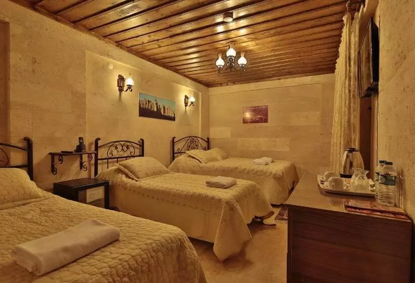 スタンダードトリプルルーム, Goreme Cave Rooms&spa