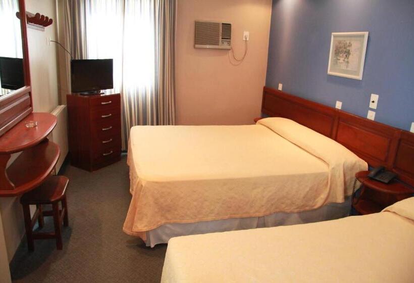 חדר סטנדרט לשלושה, Kalton