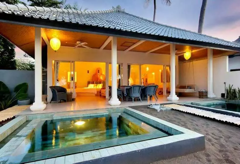 ツーベッドルーム　ヴィラ, Lilin Lovina Beach