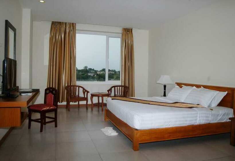 اتاق لوکس, Man Myanmar