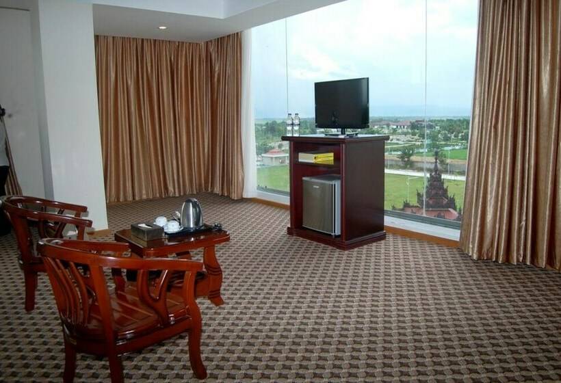 اتاق لوکس, Man Myanmar